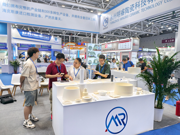 【光博聚焦】明睿陶瓷攜核心陶瓷部件亮相